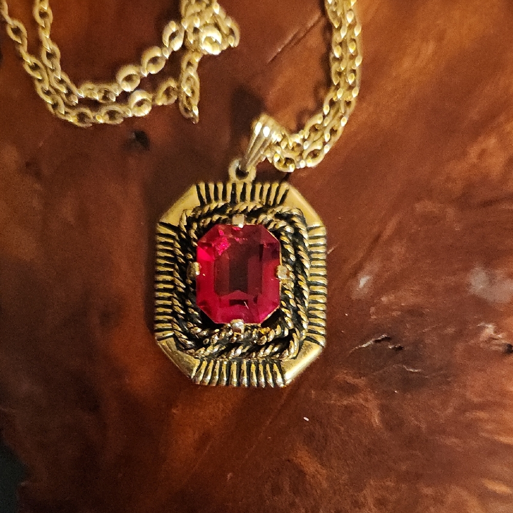 Sarah Coventry Gold Necklace with Red Gemstone